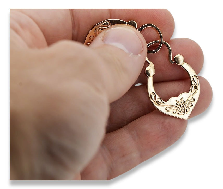 Vintage Gipsy Earrings in 14K Rose Gold (ven017) — close-up of the stone and setting