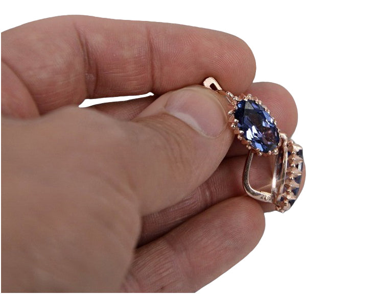 Vintage Alexandrite Aleksandryt Earrings in 14K Rose Gold (vec174r-ax) — close-up of the stone and setting