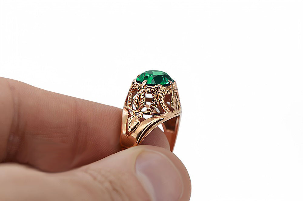 Vintage Emerald Craft Ring in 14K Rose Gold (vrc080r-em) — side view showing the setting