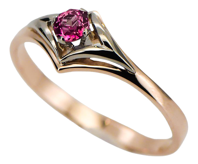 Vintage Ruby Ring in 14K Rose Gold (vrc351r-rb) — close-up of the stone and setting