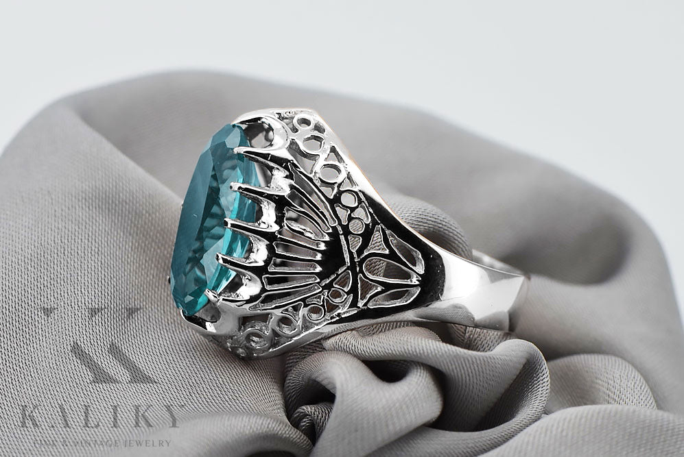 Vintage Aquamarine Ring in Sterling Silver (vrc020s-aq) — side view showing the setting