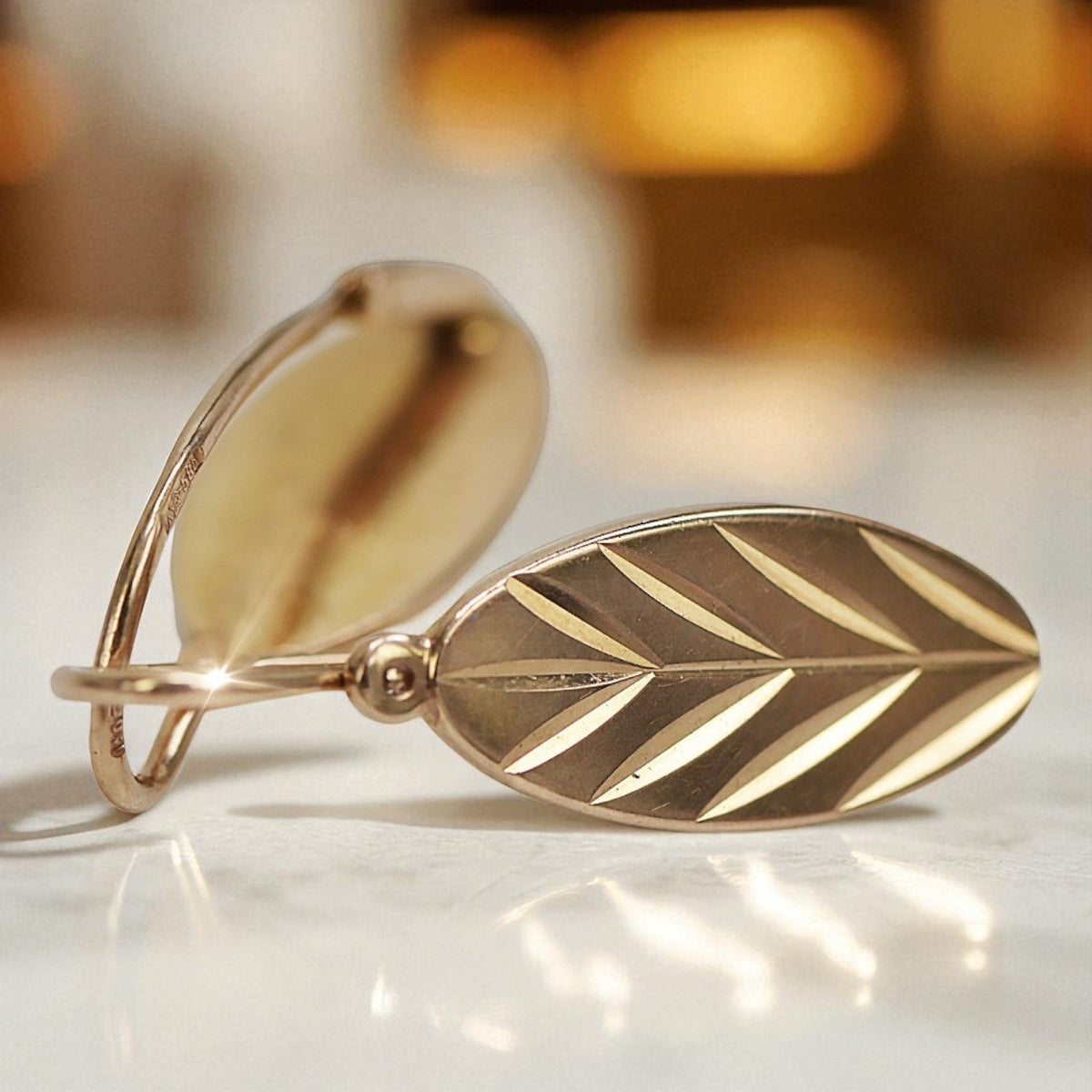 Vintage Leaf Earrings in 14K Rose Gold (ven116)
