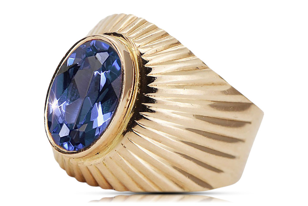 Vintage Alexandrite Ring in 14K Rose Gold (vrc127r-ax) — worn on the hand, showing profile