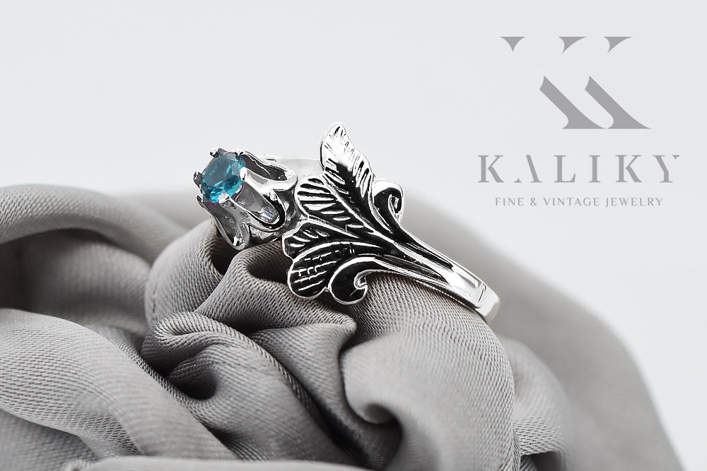 Vintage Aquamarine Ring in Sterling Silver (vrc169s-aq) — worn on the hand, showing profile