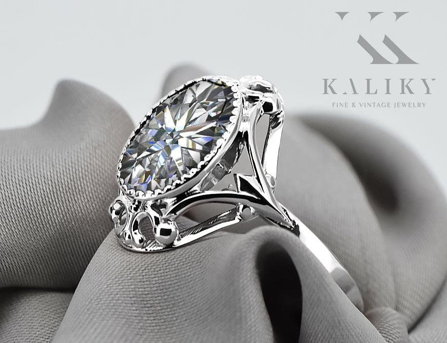Vintage Zircon Ring in Sterling Silver (vrc128s-zi) — worn on the hand, showing profile