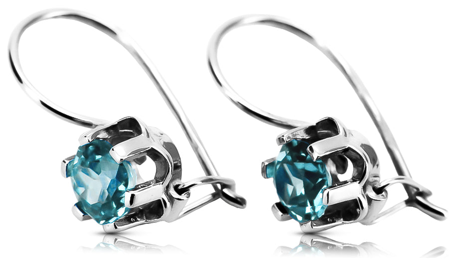 Vintage Aquamarine Earrings in Sterling Silver (vec019s-aq) — worn on the hand, showing profile