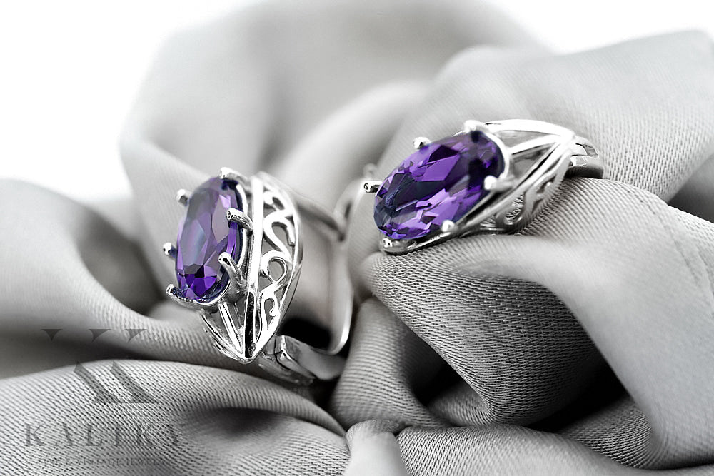 Vintage Alexandrite Earrings in Sterling Silver (vec141s-ax) — worn on the neckline, showing the drape
