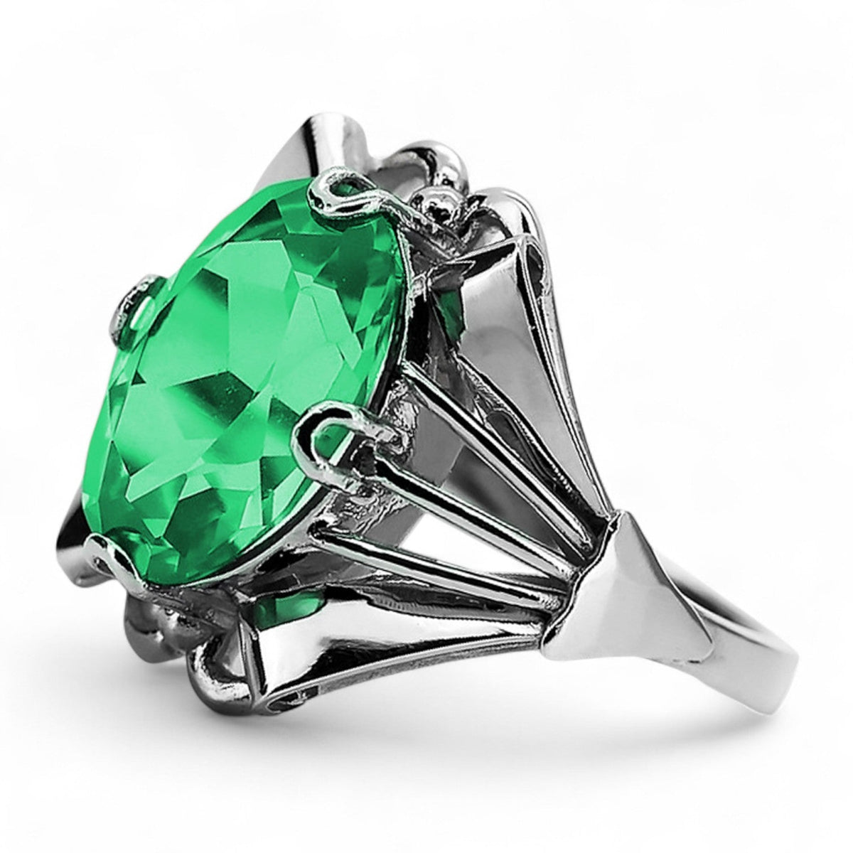 Vintage Emerald Ring in Sterling Silver (vrc015s-em)