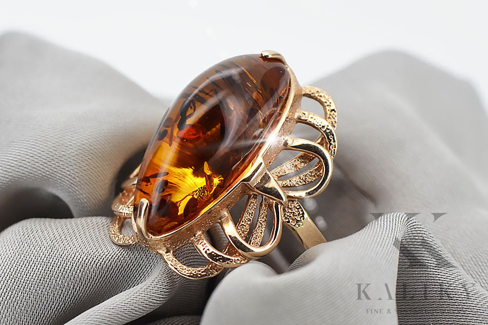 Vintage Amber Ring in 14K Rose Gold (vrab019) — worn on the hand, showing profile