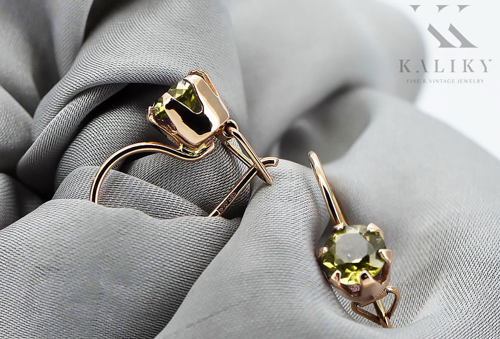 Vintage Yellow Peridot Earrings in 14K Rose Gold (vec056r-yp) — side view showing the setting