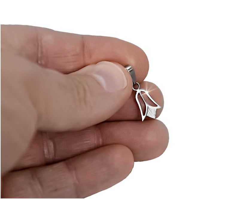 Vintage Flower Pendant in Sterling Silver (vpn014s) — full view of the piece