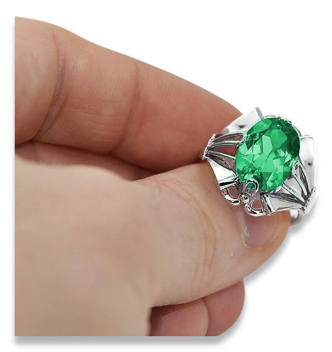 Vintage Emerald Ring in Sterling Silver (vrc015s-em) — worn on the hand, showing profile
