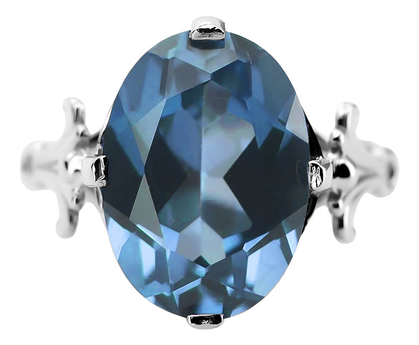 Vintage Aquamarine Ring in Sterling Silver (vrc369s-aq) — close-up of the stone and setting