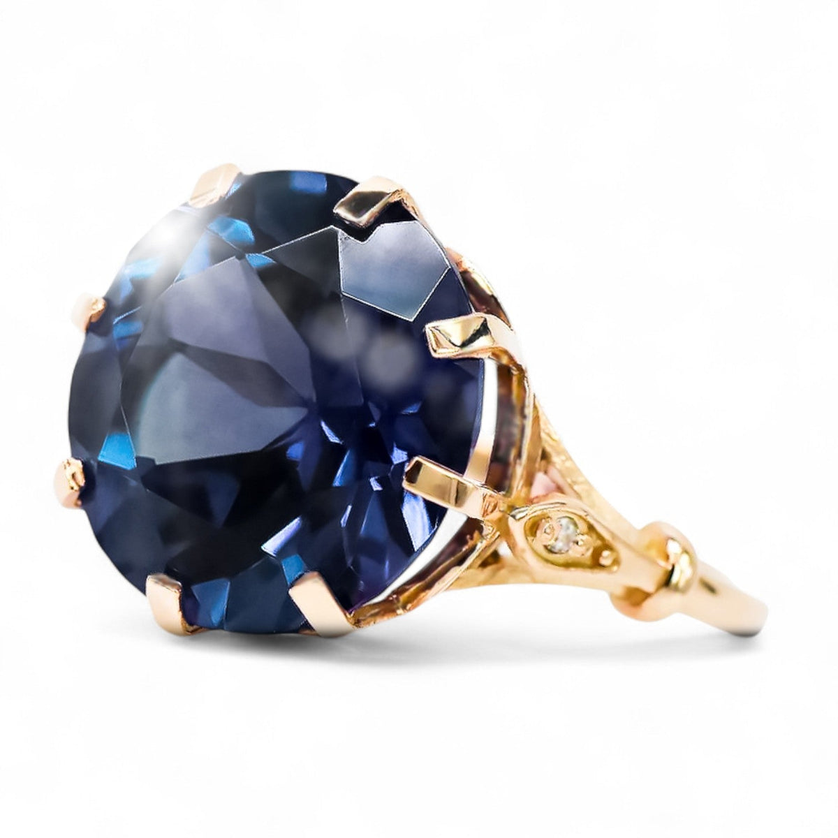 Vintage Sapphire Ring in 14K Rose Gold (vrc073r-sp) — full view of the piece