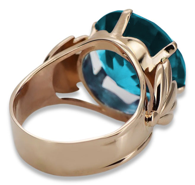 Vintage Aquamarine Ring in 14K Rose Gold (vrc029r-aq) — worn on the hand, showing profile