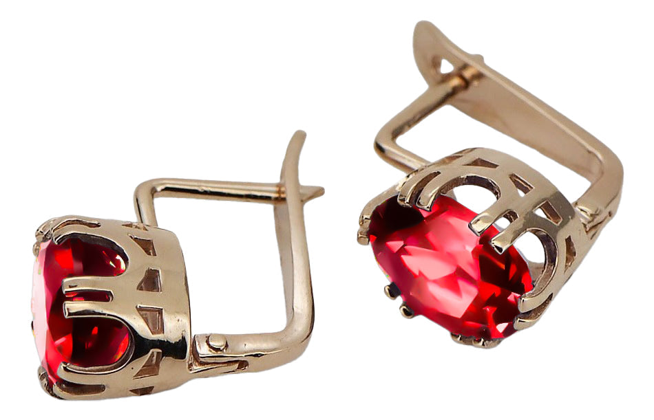 Vintage Ruby Earrings in 14K Rose Gold (vec016r-rb) — close-up of the stone and setting