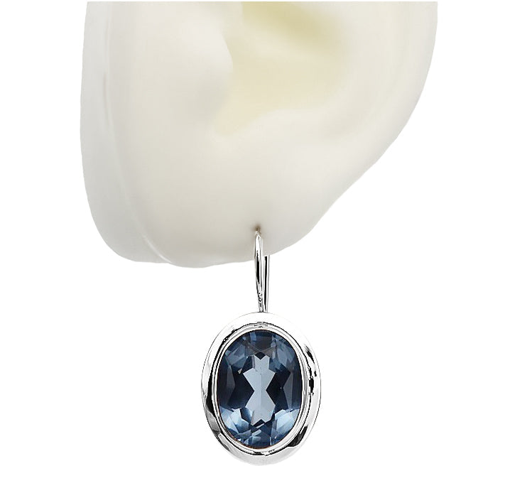 Vintage Aquamarine Earrings in Sterling Silver (vec114s-aq) — side view showing the setting