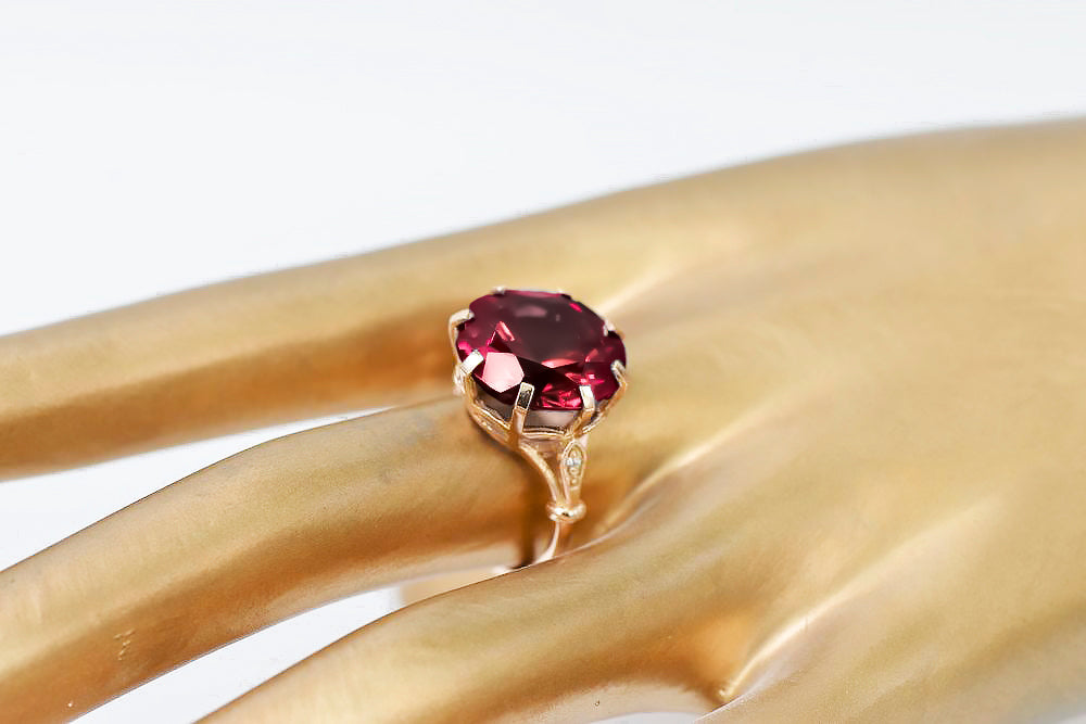 Vintage Ruby Ring in 14K Rose Gold (vrc073r-rb) — full view of the piece
