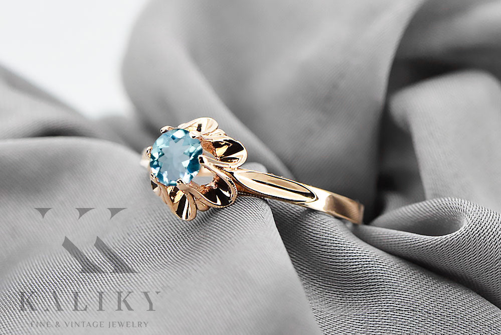 Vintage Aquamarine Ring in 14K Rose Gold (vrc004r-aq) — worn on the hand, showing profile