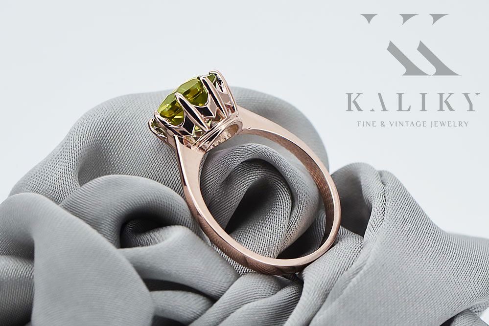 Vintage Yellow Peridot Craft Ring in 14K Rose Gold (vrc157r-yp) — worn on the hand, showing profile