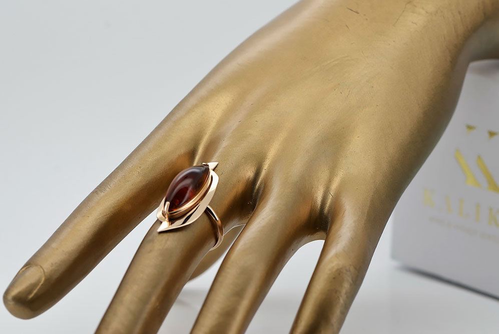 Vintage Amber Ring in 14K Rose Gold (vrab008) — full view of the piece