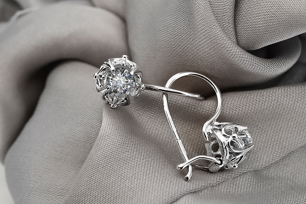Vintage Zircon Earrings in Sterling Silver (vec145s-zi) — close-up of the stone and setting