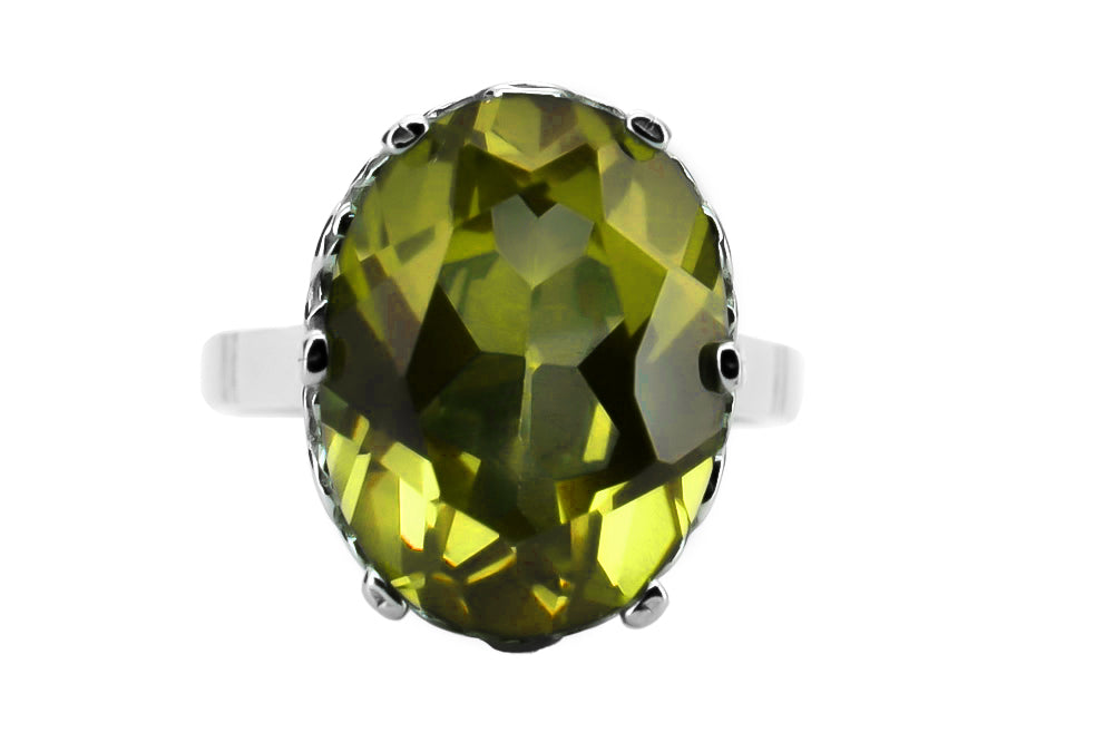 Vintage Yellow Peridot Ring in Sterling Silver (vrc130s-yp) — close-up of the stone and setting