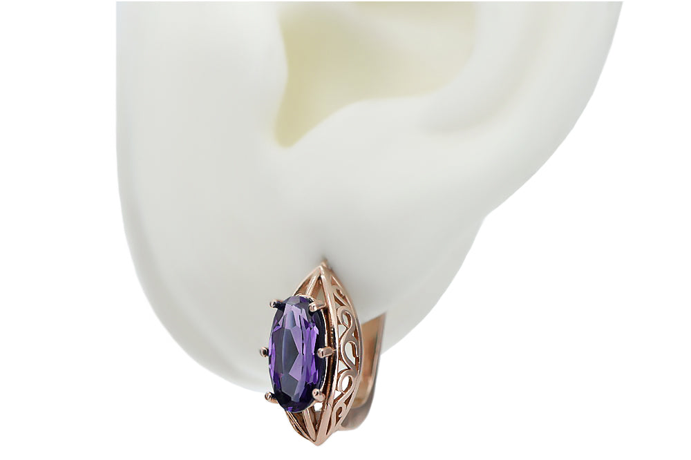 Vintage Alexandrite Earrings in 14K Rose Gold (vec141r-ax) — close-up of the stone and setting
