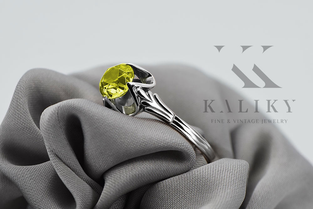 Vintage Yellow Peridot Ring in Sterling Silver (vrc023s-yp) — worn on the hand, showing profile