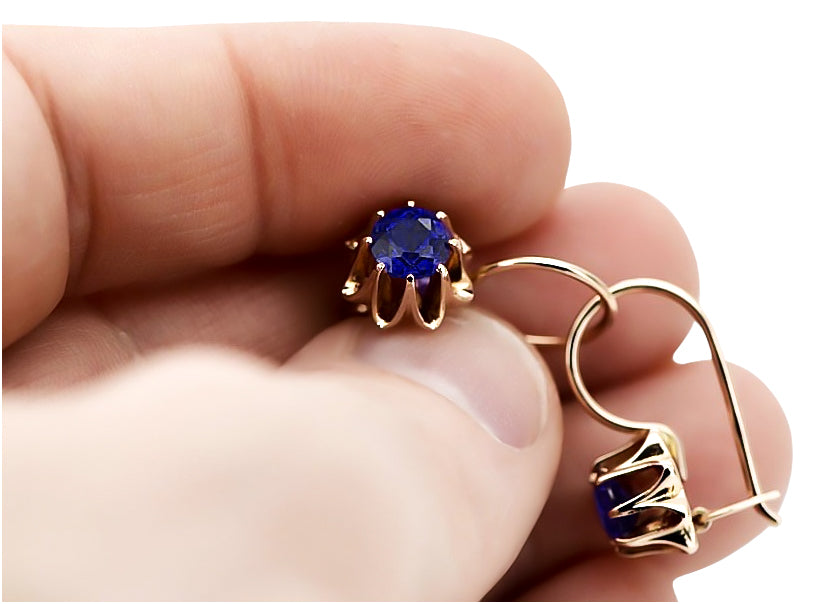Vintage Sapphire Earrings in 14K Rose Gold (vec092r-sp) — side view showing the setting