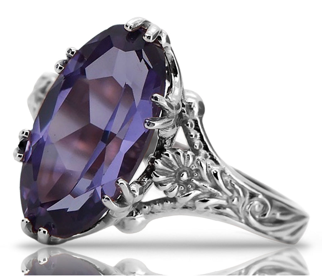 Vintage Alexandrite Oval Ring in Sterling Silver (vrc084s-ax) — full view of the piece