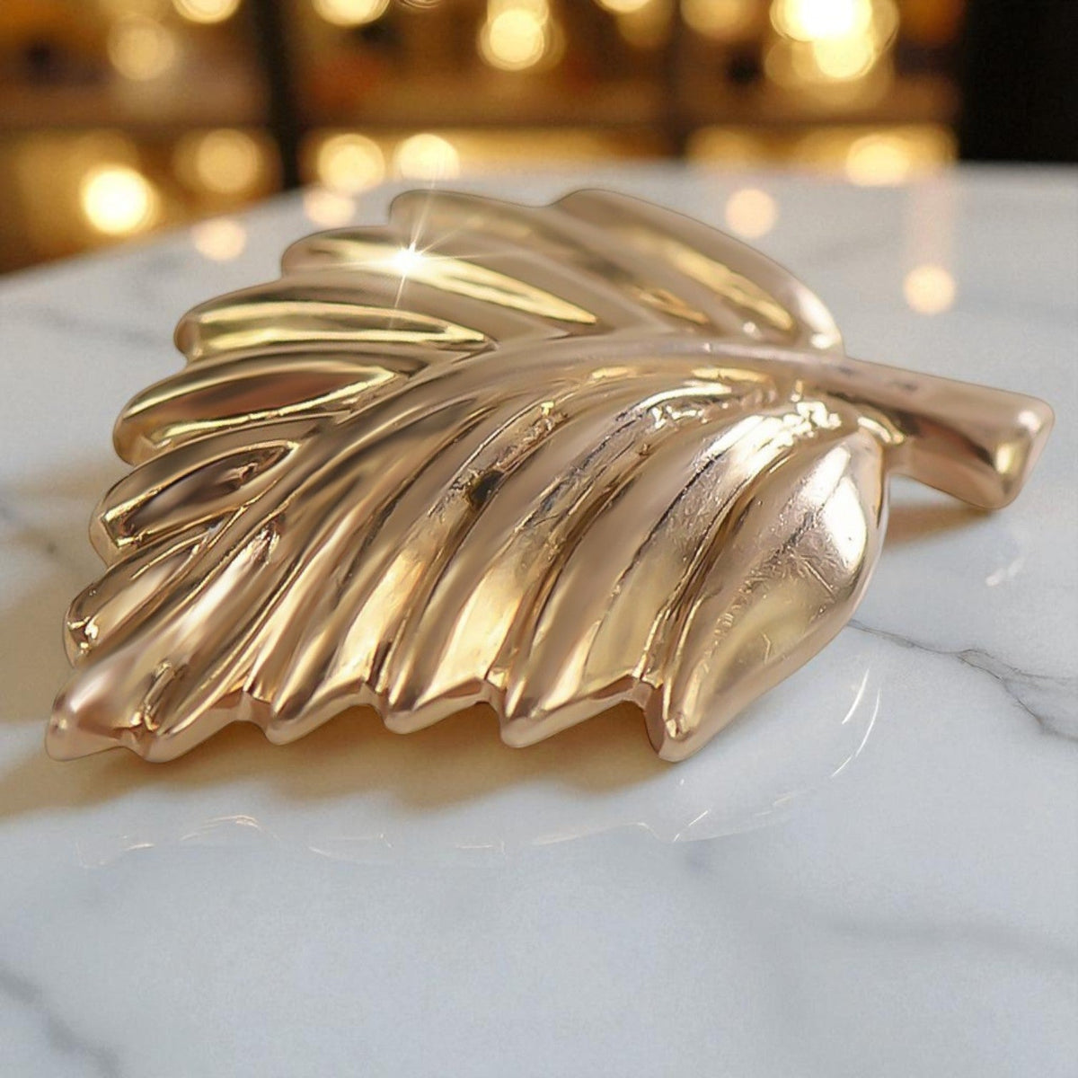 Vintage Leaf Pendant in 14K Rose Gold (vpn054)