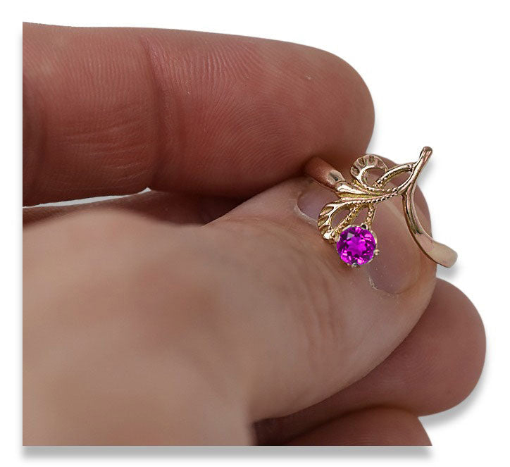 Vintage Amethyst Ring in Rose Gold-Plated Sterling Silver (vrc095rp-am) — close-up of the stone and setting