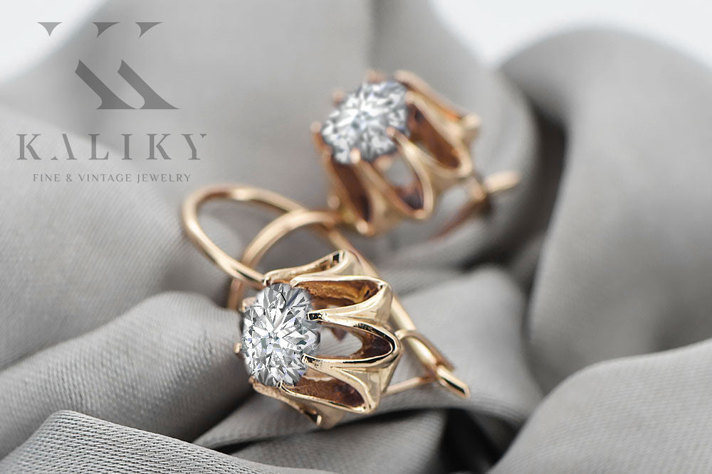 Vintage Zircon Earrings in 14K Rose Gold (vec092r-zi) — worn on the hand, showing profile