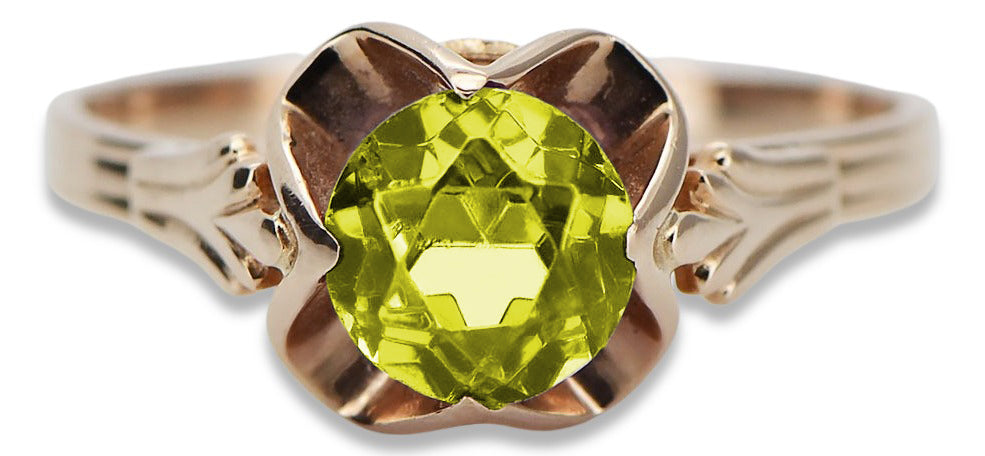 Vintage Yellow Peridot Ring in 14K Rose Gold (vrc023r-yp) — close-up of the stone and setting