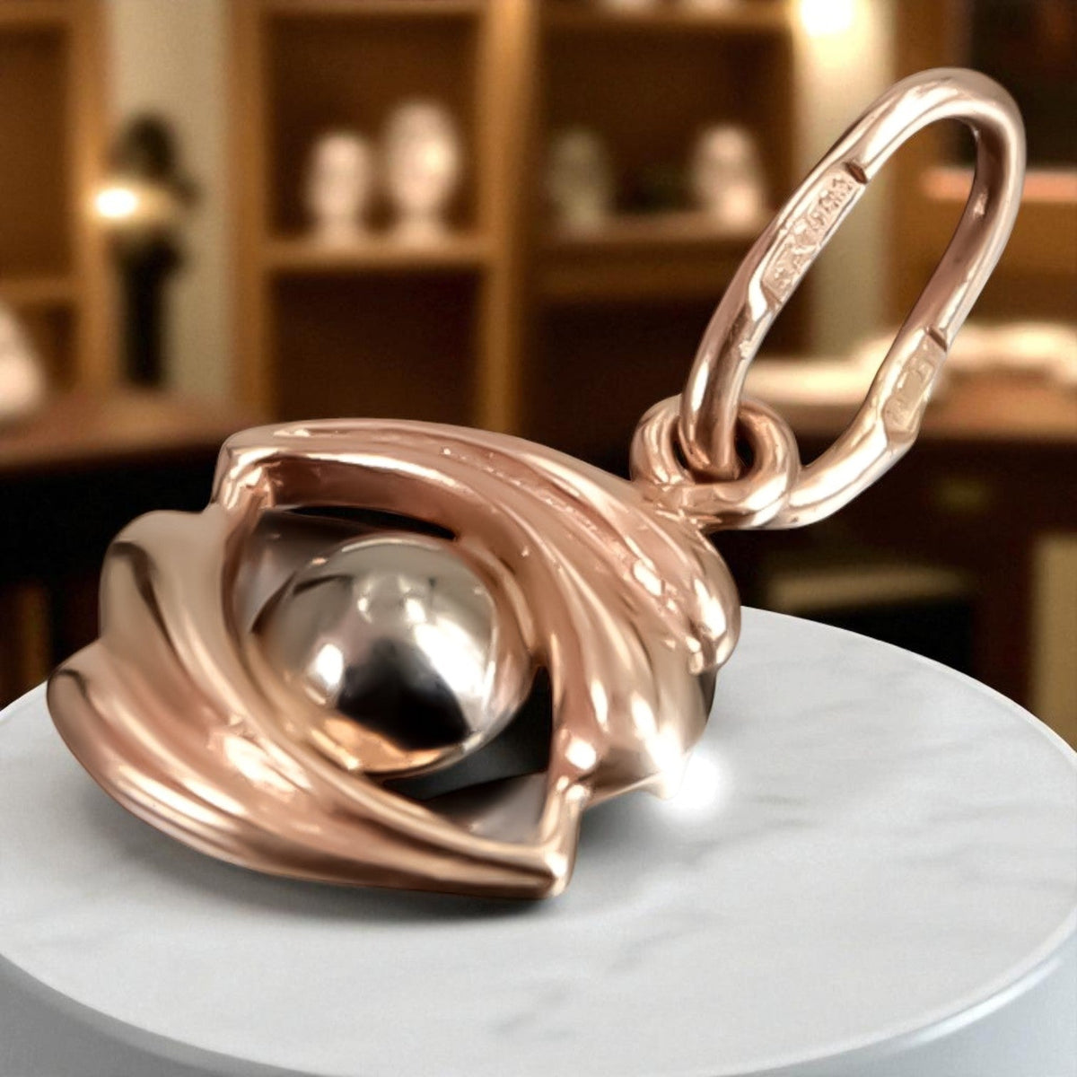 Vintage Eye Pendant in 14K Rose Gold (vpn078)