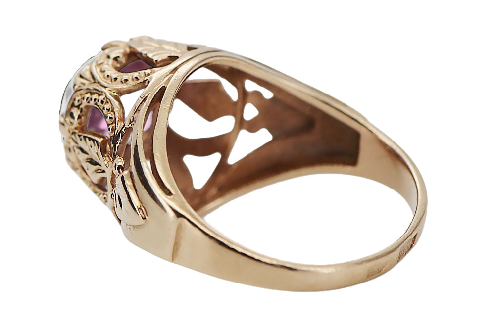 Vintage Amethyst Ring in 14K Rose Gold (vrc080r-am) — close-up of the stone and setting