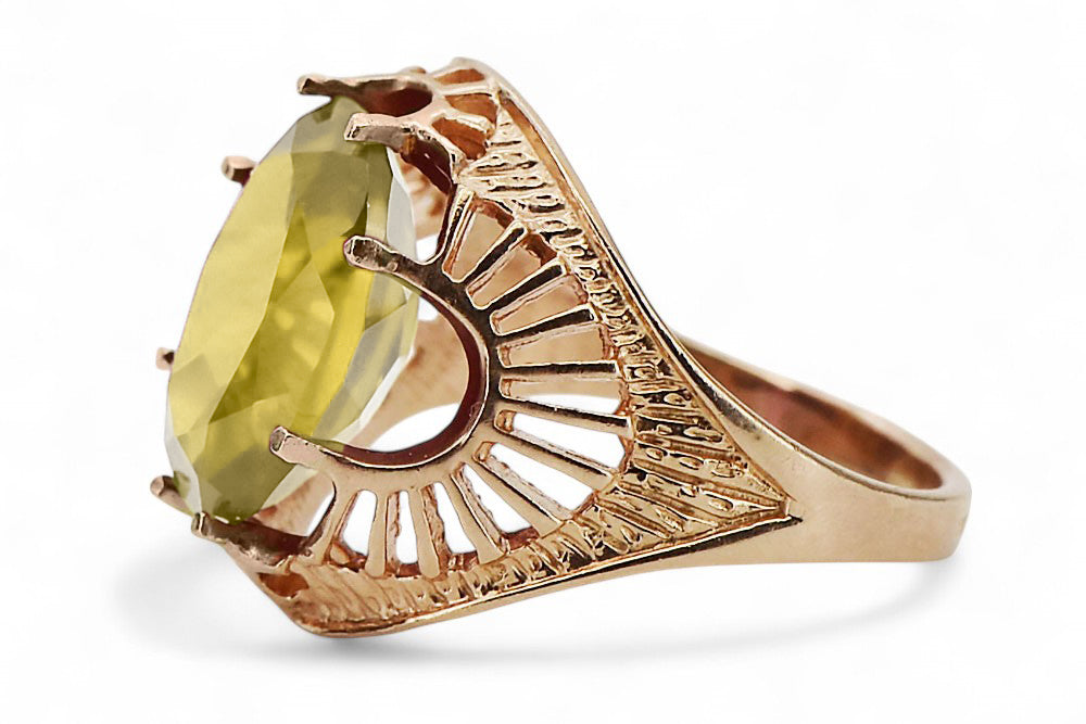 Vintage Yellow Peridot Ring in 14K Rose Gold (vrc003r-yp) — worn on the hand, showing profile