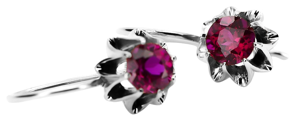 Vintage Ruby Earrings in Sterling Silver (vec092s-rb) — close-up of the stone and setting