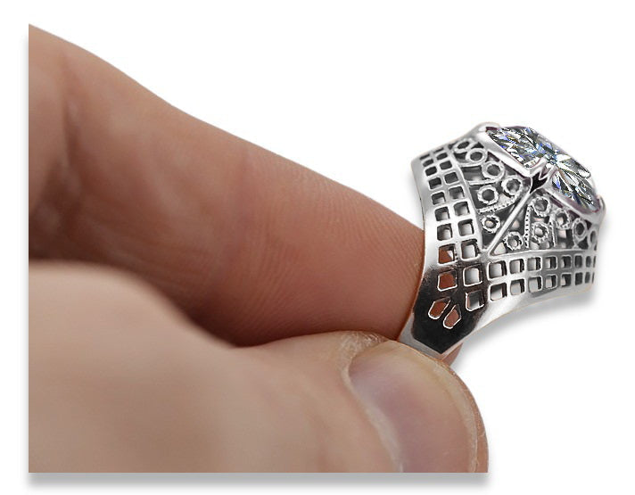 Vintage Zircon Ring in Sterling Silver (vrc030s-zi) — full view of the piece