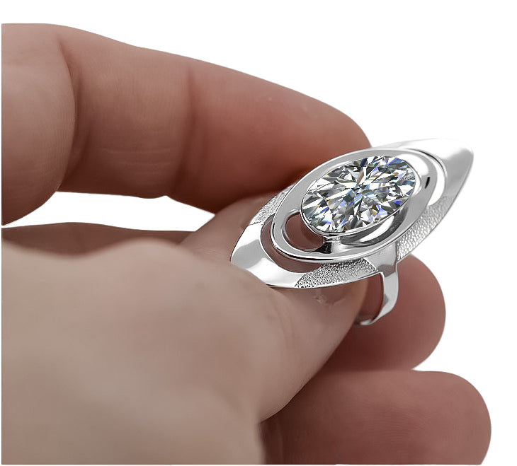Vintage Zircon Oval Cubic Zirconia Ring in Sterling Silver (vrc189s-zi) — side view showing the setting