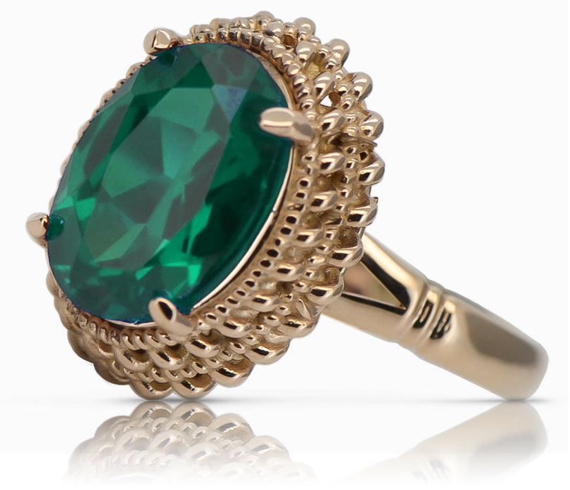 Vintage Emerald Ring in 14K Rose Gold (vrc068r-em) — close-up of the stone and setting