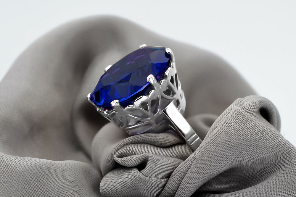 Vintage Sapphire Ring in Sterling Silver (vrc130s-sp) — full view of the piece