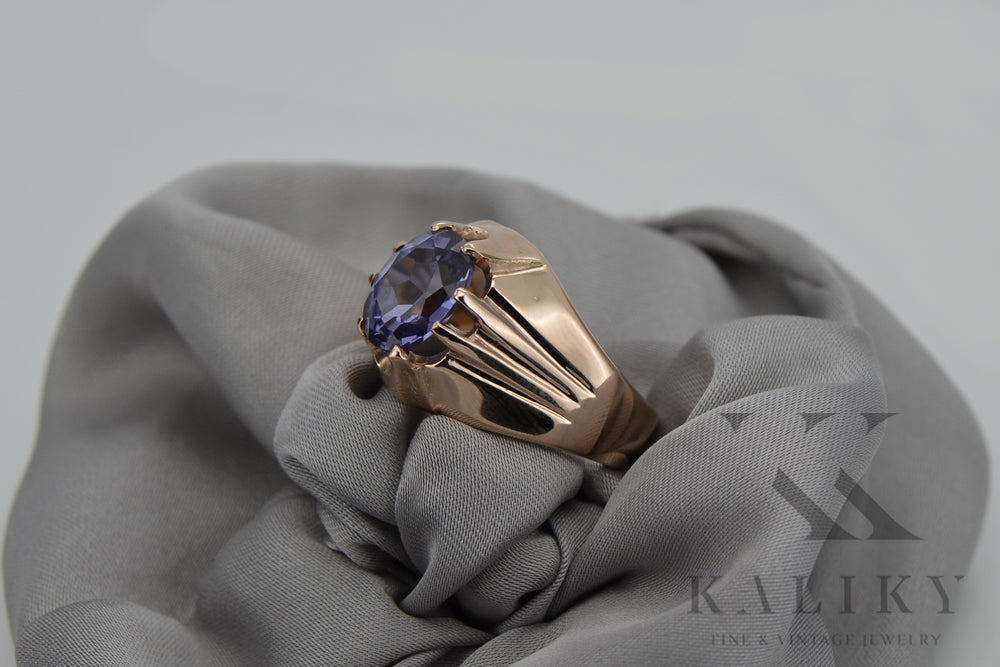 Vintage Alexandrite Ring in 14K Rose Gold (vrc016r-ax) — back view with the clasp