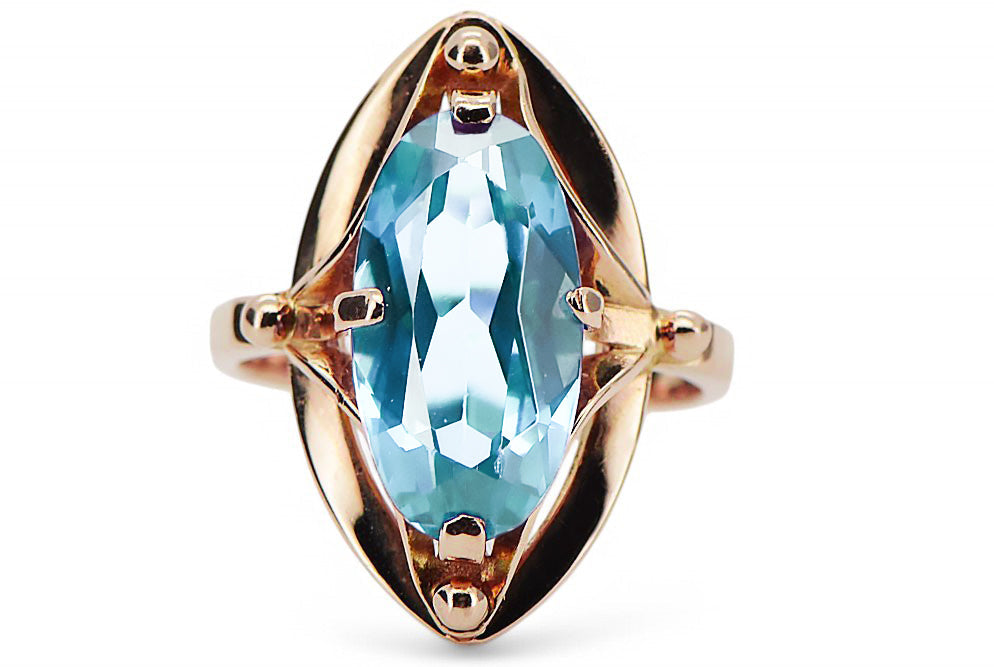 Vintage Aquamarine Ring in 14K Rose Gold (vrc047r-aq) — close-up of the stone and setting