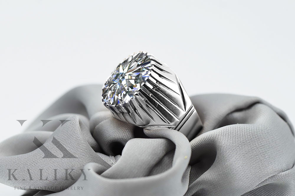 Vintage Zircon Ring in Sterling Silver (vrc048s-zi) — close-up of the hallmark on the inner band