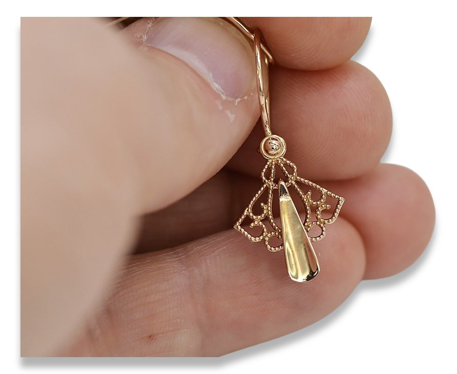 Vintage Leaf Earrings in 14K Rose Gold (ven127) — side view showing the setting