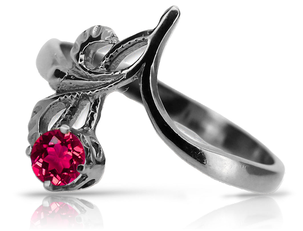 Vintage Ruby Ring in Sterling Silver (vrc095s-rb) — close-up of the stone and setting