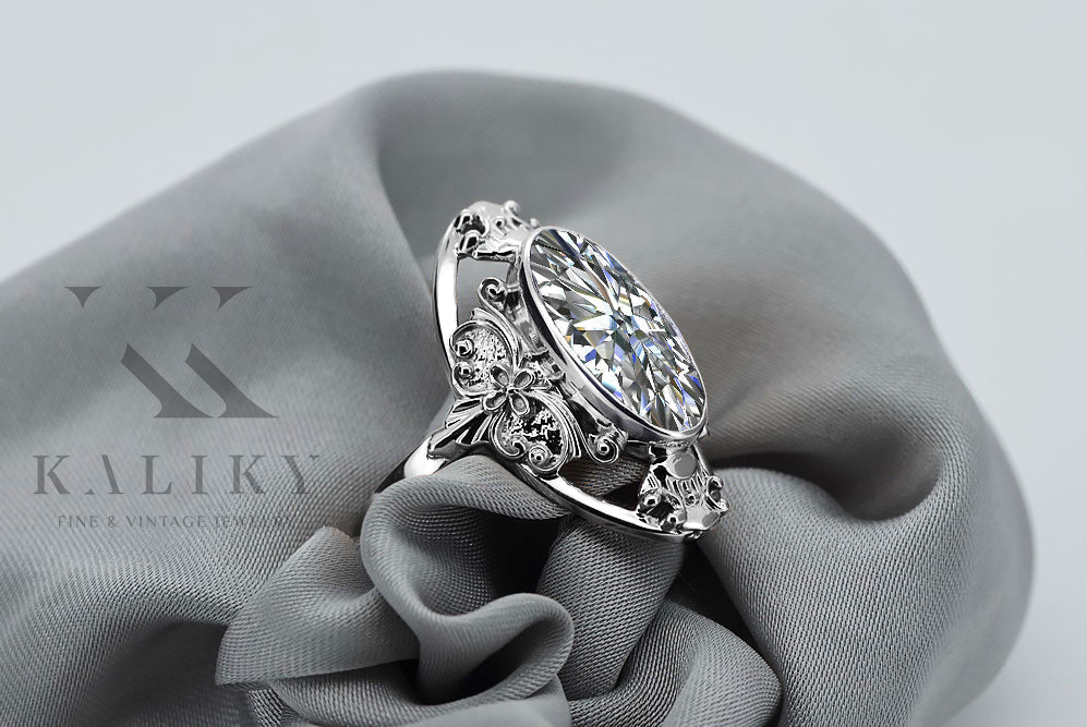 Vintage Zircon Cubic Ring in Sterling Silver (vrc014s-zi)