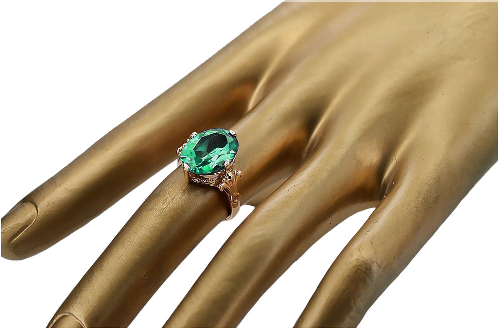 Vintage Emerald Ring in 14K Rose Gold (vrc369r-em) — close-up of the stone and setting